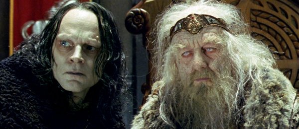 Wormtongue and King Theoden in The Lord of the Rings:  The Two Towers